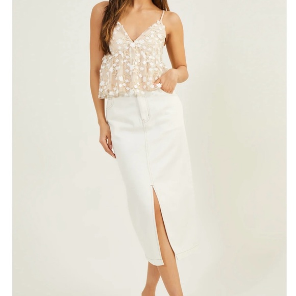 Altar’d state beige floral top - Picture 3 of 4